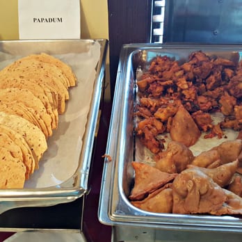Holi Indian Restaurant - lunch buffet appetizers - Indian Near Me - Bedford, Massachusetts Holi Indian Restaurant - lunch buffet appetizers - Indian Near Me - Bedford, Massachusetts