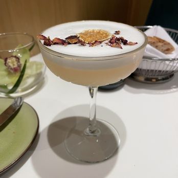 Pearl Brasserie - Le vie Rose - Brasseries Near Me - Dublin, D