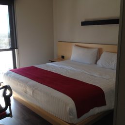 king size bed