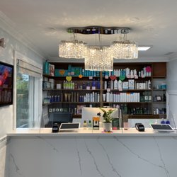 Arc Beauty Salon