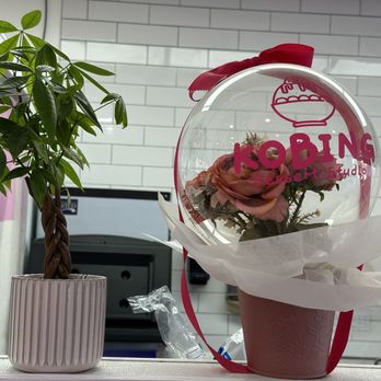 Kobing Dessert Studio - Floral display - Desserts Near Me - Citrus Heights, California
