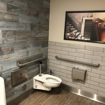 Luna Grill Cerritos - very clean men's room - Mediterranean Near Me - Cerritos, California