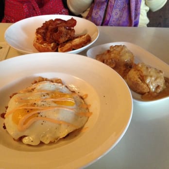 Evening Star Cafe - Duck hash, biscuits and gravy, chicken and waffles. - New American Near Me - Alexandria, Virginia Evening Star Cafe - Duck hash, biscuits and gravy, chicken and waffles. - New American Near Me - Alexandria, Virginia