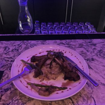 SoBe Restaurant and Lounge - Expensive Pork chops. But it tastes cheap - American Near Me - Lanham, Maryland