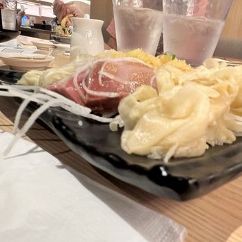 Waka Sakura Sushi Restaurant - Mixed Sashimi - Sushi Bars Near Me - Kapolei, Hawaii