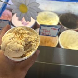 Tipsy peach ice cream! Yum