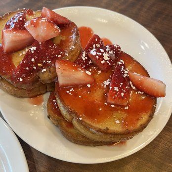 Denny's - Stuff strawberry French toast - Breakfast & Brunch Near Me - Las Vegas, Nevada Denny's - Stuff strawberry French toast - Breakfast & Brunch Near Me - Las Vegas, Nevada
