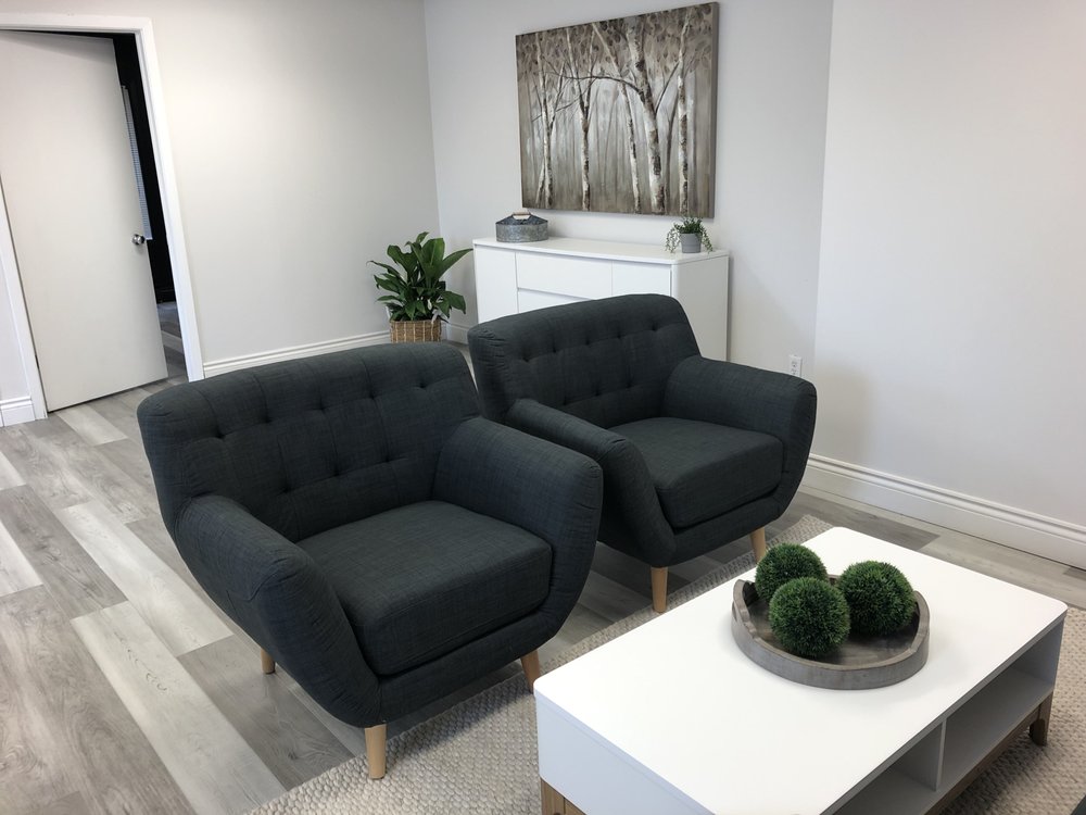 TINT SPRAY TAN Updated September 2024 323 Church Street, Oakville