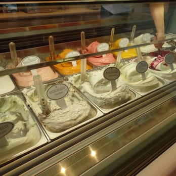 Bacio di Latte - Even more choices of Gelato - Ice Cream & Frozen Yogurt Near Me - São Paulo, SP Bacio di Latte - Even more choices of Gelato - Ice Cream & Frozen Yogurt Near Me - São Paulo, SP