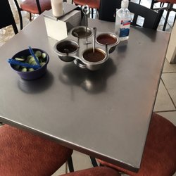 Los Cuñados - Condiments