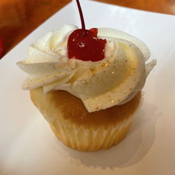 Bywater Bakery - Wedding cake cupcake - Cafes Near Me - New Orleans, Louisiana Bywater Bakery - Wedding cake cupcake - Cafes Near Me - New Orleans, Louisiana