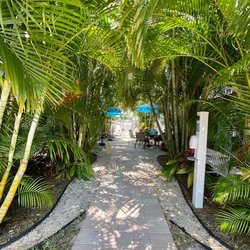 Harbor Lane Court - Gorgeous entrance between the two buildings