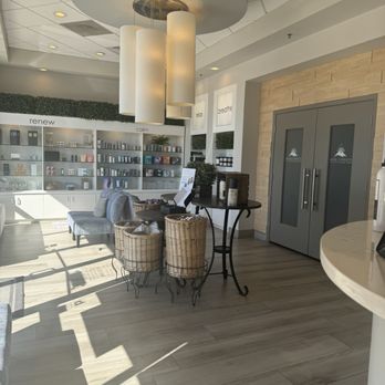 Massage Heights - Lobby - Massage Near Me - Pasadena, Texas Massage Heights - Lobby - Massage Near Me - Pasadena, Texas