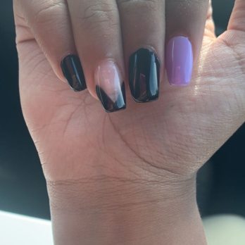 Pretty Nails - Horrible nails - Nail Salons Near Me - Fresno, California
