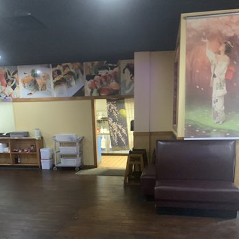 Kume - Interior - Sushi Bars Near Me - Oak Ridge, Tennessee