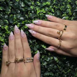 Trust Nails & Spa