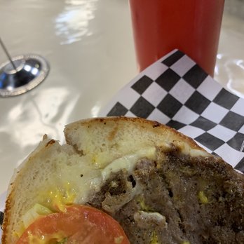 RD's Burgers - Medium burger, very little meat , dry bun - Burgers Near Me - Cibolo, Texas RD's Burgers - Medium burger, very little meat , dry bun - Burgers Near Me - Cibolo, Texas