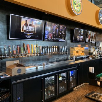 Flix Brewhouse - Cinema Near Me - San Antonio, Texas