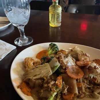 Thai District Restaurant - 2. Pad See Ew w shrimp - Thai Near Me - Brownsburg, Indiana Thai District Restaurant - 2. Pad See Ew w shrimp - Thai Near Me - Brownsburg, Indiana