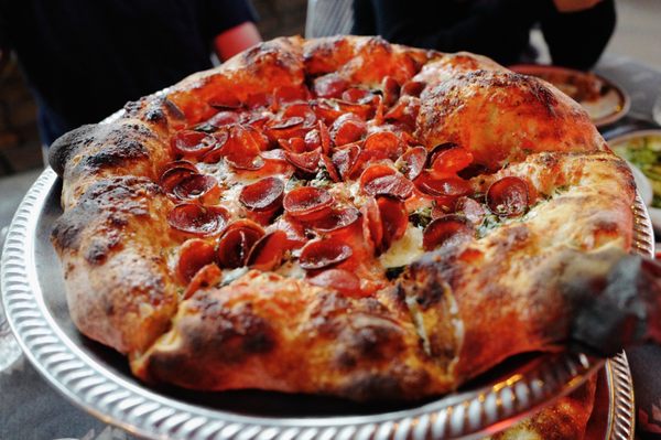 Folks Pizzeria by null