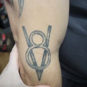 Heavy Hearts Tattoo - Tattoo Near Me - Houston, Texas Heavy Hearts Tattoo - Tattoo Near Me - Houston, Texas