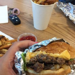 Little Cheeseburger