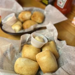 Texas Roadhouse - Love the cinnamon buns!!!