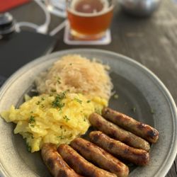 Bratwurst-Röslein - Little sausage and sides. It was yummy.