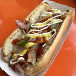LA Style Hotdogs - LA Dog was amazing!