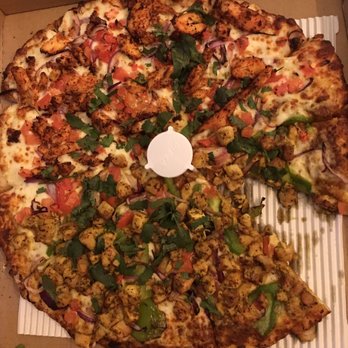 Curry Pizza House - Half chicken curry and tandoori chicken loaded pizza - Pizza Near Me - Dublin, California Curry Pizza House - Half chicken curry and tandoori chicken loaded pizza - Pizza Near Me - Dublin, California