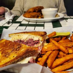 O'Reilly's Pub - Stacked Ruben & seasoned sweet potato fries