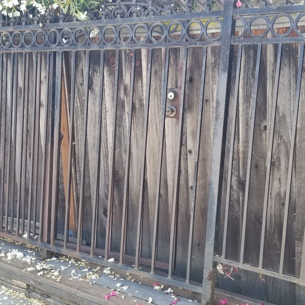 Ready Set Junk - Metal gate and fencing - Junk Removal & Hauling Near Me - Hayward , California Ready Set Junk - Metal gate and fencing - Junk Removal & Hauling Near Me - Hayward , California