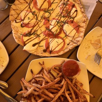 Thames Waterside Bar & Grill - Margherita pizza with fries - American Near Me - Bristol, Rhode Island Thames Waterside Bar & Grill - Margherita pizza with fries - American Near Me - Bristol, Rhode Island