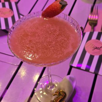 Nigel's Waterfront Restaurant - Who gives 1/4 a strawberry? - Bars Near Me - Long Beach, California