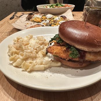 True Food Kitchen - LOVES the Mac and cheese - Vegetarian Near Me - Pasadena, California True Food Kitchen - LOVES the Mac and cheese - Vegetarian Near Me - Pasadena, California