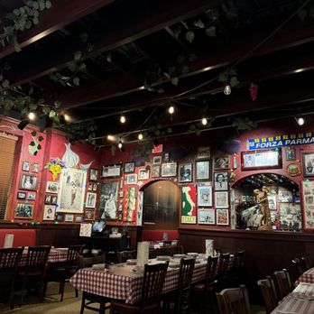 Buca di Beppo Italian Restaurant - Italian Near Me - Celebration, Florida