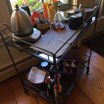 Deer Brook Inn - Tea cart - Bed & Breakfast Near Me - Woodstock, Vermont
