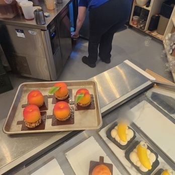 D'Andrews Bakery & Cafe - Bakeries Near Me - Nashville, Tennessee