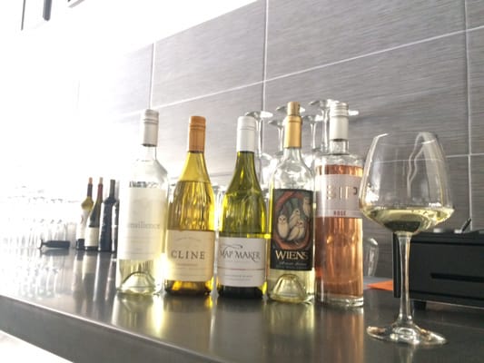 Sip Wine & Beer by null