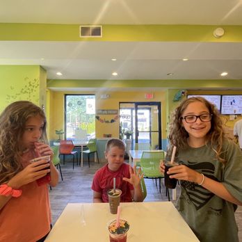 TeaRex Bubble Tea Cafe - Cookies and cream blended Frozen Drinks - Bubble Tea Near Me - Skokie, Illinois TeaRex Bubble Tea Cafe - Cookies and cream blended Frozen Drinks - Bubble Tea Near Me - Skokie, Illinois