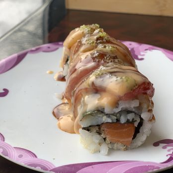 Gorilla Sushi Diversey - Spicy trio roll - Sushi Bars Near Me - Chicago, Illinois Gorilla Sushi Diversey - Spicy trio roll - Sushi Bars Near Me - Chicago, Illinois