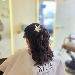 Half Updo Style