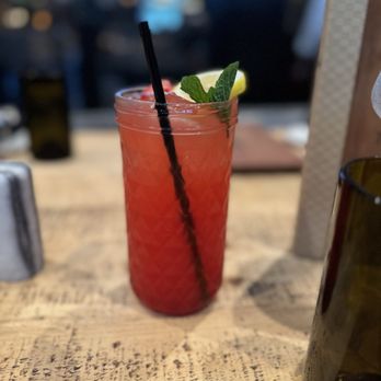 Blackwall Barn & Lodge - Lemonade - American Near Me - Gambrills, Maryland Blackwall Barn & Lodge - Lemonade - American Near Me - Gambrills, Maryland
