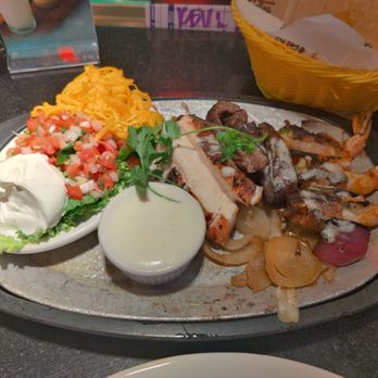 Pappasito's Cantina - Plato Del Mar! Fajita chicken steak and shrimp brochette - Tex-Mex Near Me - Austin, Texas Pappasito's Cantina - Plato Del Mar! Fajita chicken steak and shrimp brochette - Tex-Mex Near Me - Austin, Texas