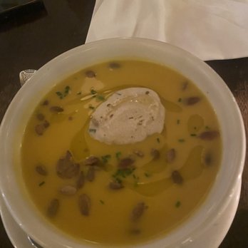 Raymond's - Bland butternut squash soup - American Near Me - Montclair, New Jersey Raymond's - Bland butternut squash soup - American Near Me - Montclair, New Jersey
