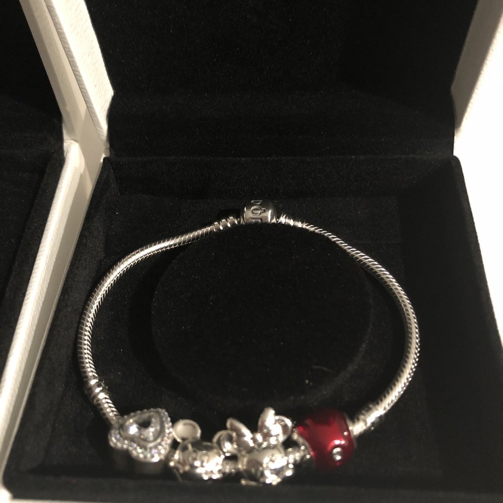 Pandora - Jewelry Near Me - Holyoke, Massachusetts