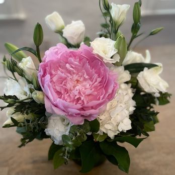Brad Larsen Florals - Florists Near Me - Pasadena, California