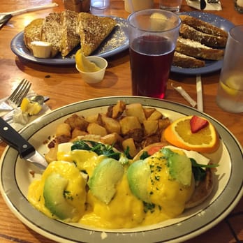 Squeeze In - Veggie Eggs Benedict - Breakfast & Brunch Near Me - Truckee, California Squeeze In - Veggie Eggs Benedict - Breakfast & Brunch Near Me - Truckee, California