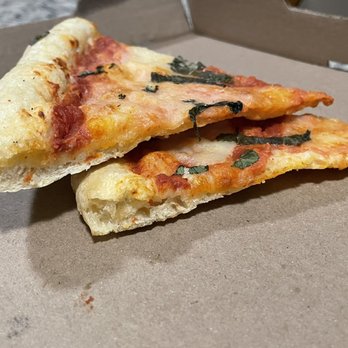 Alforno - Sad and yucky - Pizza Near Me - Old Saybrook, Connecticut