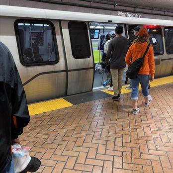 MUNI / BART Station - Montgomery - Not our train - Train Stations Near Me - San Francisco, California